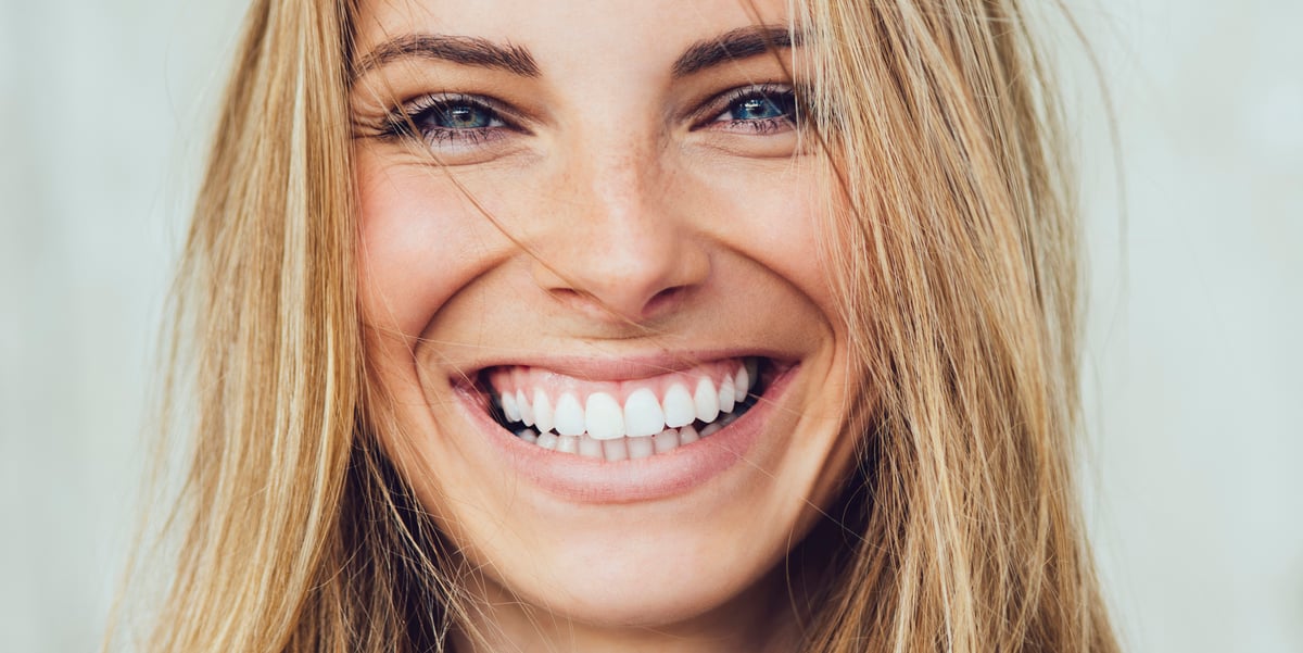 Λεύκανση δοντιών Opalescence με μασελάκια — TK Orthodontics Αθήνα